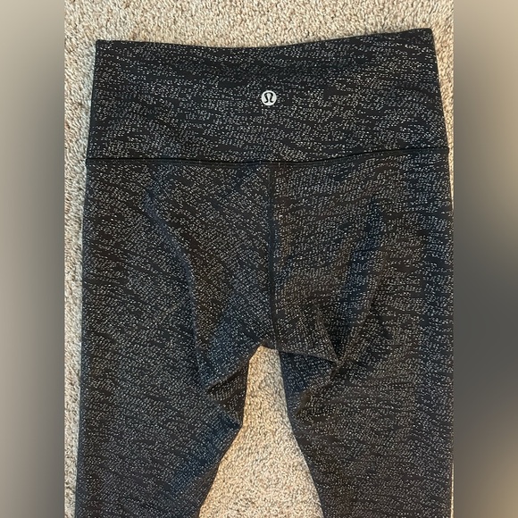 Lululemon Wunder Under High-Rise Leggings Size 6 Black White Static Print - Picture 5 of 6
